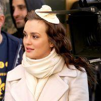 Leighton Meester dressed a winter jacket on the set of 'Gossip Girl' | Picture 112643